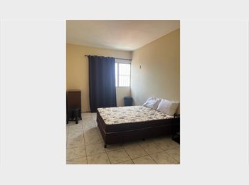 Roomgo BR - Quarto espaçoso e confortável no Jacarecanga, Fortaleza - R$ 700 Por mês