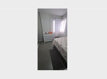 Roomgo BR - Alugo Suite para Mulheres, Barra da Tijuca - R$ 4.000 Por mês