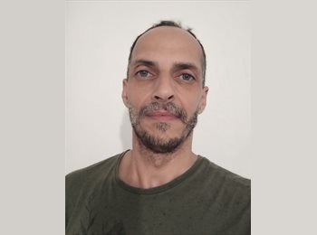 Roomgo BR - Allan - 47 - São Vicente