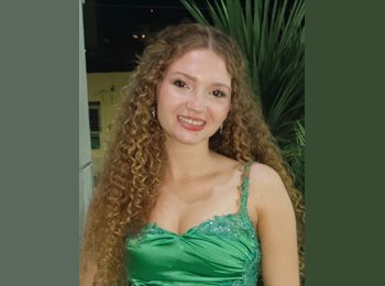 Roomgo BR - Yasmin dos Santos - 19 - Porto Alegre