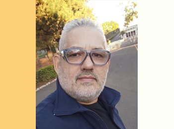 Roomgo BR - Alejandro  - 59 - Americana