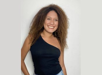 Roomgo BR - Caroline - 32 - Estácio