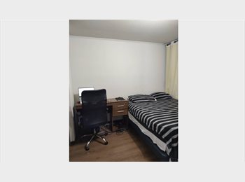 CompartoDepto CL - Habitación Grande amueblada, Santiago Centro - CH$260.000 por mes
