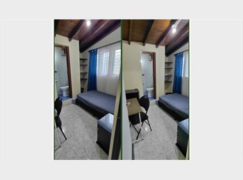 CompartoApto CO - Se alquila habitación con baño privado Laureles, Medellín - COP$ 750.000 por mes