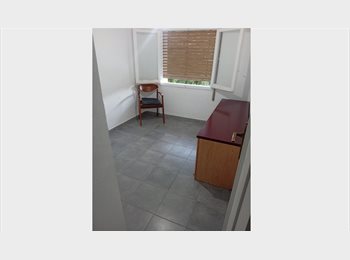Roomgo ES - Alquilo habitación, Mataró - 500 € por mes