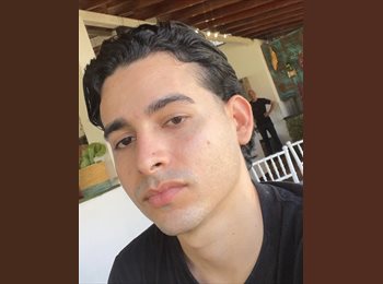 Roomgo ES - Yorluis - 25 - Barcelona