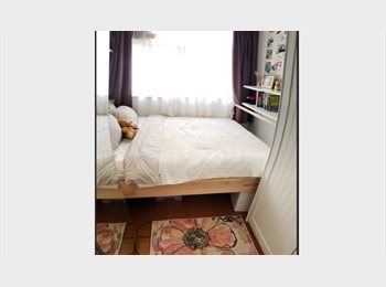 Roomgo HK - Double Bed Room close to WAN CHAI MTR available NOW!, Wan Chai - HKD10,000 pcm