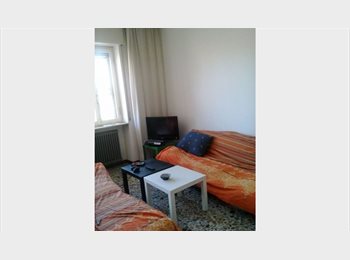Roomgo IT - Large,nice single, large bed  2 mins polimi,15 Ucsc, Piacenza - 480 € al mese