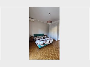 Roomgo IT - Stanza con bagno privato a Bergamo, Bergamo - 600 € al mese