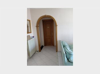 Roomgo IT - Stanza singola Universitaria di Tor Vergata, Don Bosco-Cinecitta' - 300 € al mese