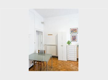 Roomgo IT - Posto letto in camera doppia Milano, Pta Venezia - Citta Studi - Lambrate - 450 € al mese