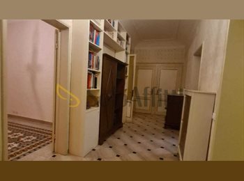 Roomgo IT - Grande camera singola, Siena - 380 € al mese