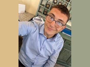 Roomgo IT - Alessandro - 20 - Roma