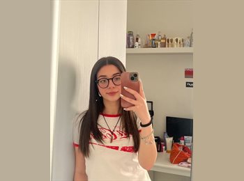 Roomgo IT - Noemi - 23 - Roma Centro