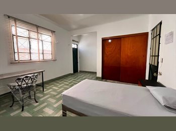 Roomgo MX - Renta de cuarto amplio zona centrica, Guadalajara - MX$3,500 por mes