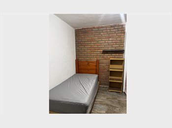Roomgo MX - HAB AMUEBLADA STA MONICA, Querétaro - MX$3,200 por mes