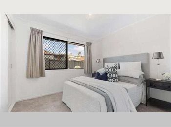 Roomgo NZ - Clean, Quiet & Comfortable Room in a Well-Kept Home, Auckland - $250 pw