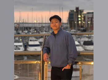 Roomgo UK - Aung - 26 - Edinburgh