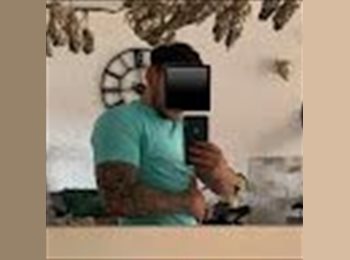 Roomgo UK - Jay - 30 - Nuneaton