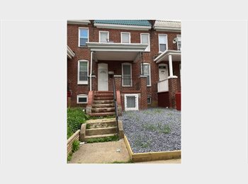 Roomgo US - $800 Room for Rent (Private Bath) 2922 Grantley Ave, Central Park Heights - $800 pm