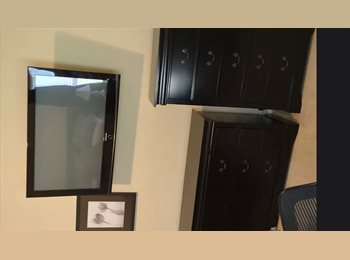 Roomgo US - 1 Furnished Bedroom + 1Bath, Edmond - $700 pm
