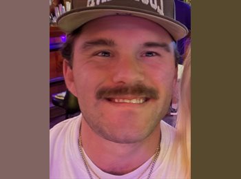 Roomgo US - Nick - 27 - United States