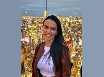 Roomgo US - Andréa - 39 - NYC