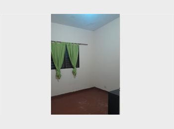 Roomgo AR - Habitación en alquiler - Ituzaingó Norte, Morón - AR$ 400.000 pm