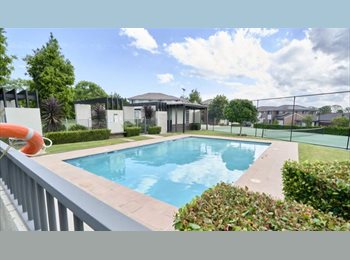 Roomgo AU - Private Room available for Rent in Glenfield Vista Estate, Mille - $300 pw