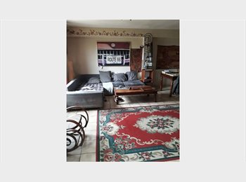 Appartager BE - Cherche colocataire, Charleroi - 500 € pm
