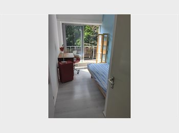 Appartager BE - Petite chambre meublée confortable proche ULB. idéal Erasmus ou stagiaire, Auderghem-Oudergem - 410 € pm