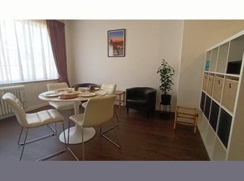 Appartager BE - Kots étudiants (3 chambres) - Charleroi Ville Haute, Charleroi - 440 € pm