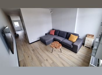 Appartager BE - 4 chambres DISPONIBLES en coloc proche de l'Aéroport, l'Hôpital & HELHa - En cours d'ameublement, Courcelles - 405 € pm