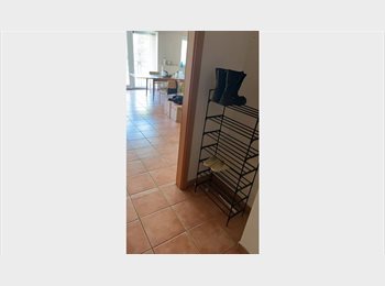 Appartager BE - Chambre meublée avec salle de bain privée – près du lac – Louvain-la-Neuve, Louvain-la-Neuve - 625 € pm