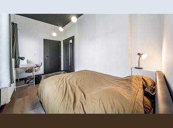 Appartager BE - Laoureux chambre 3, Verviers - 685 € pm