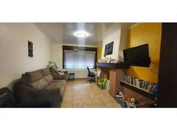 Appartager BE - Chambre meublée en colocation avec jeunes étudiants africains – Charleroi – 650 € charges comprises, Charleroi - 550 € pm