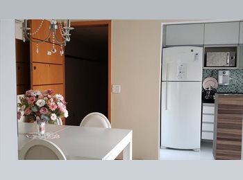Roomgo BR - Suíte privada com closet, Jacarepaguá - R$ 3.500 Por mês
