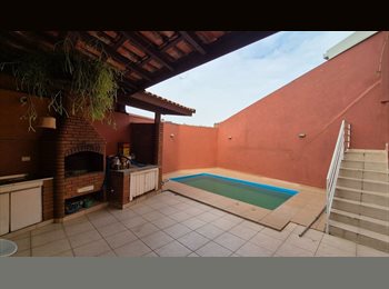 Roomgo BR - Edícula Compartilhada, Santo Amaro - R$ 2.000 Por mês