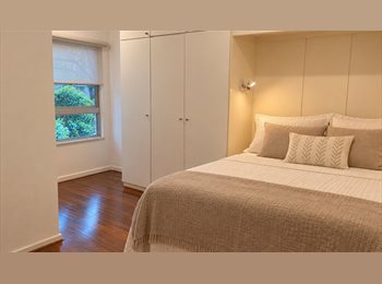 Roomgo BR - Alugo Quarto Suíte - Copacabana, Copacabana - R$ 2.900 Por mês