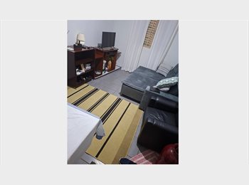 Roomgo BR - Compartilho aluguel, Uberlândia - R$ 750 Por mês