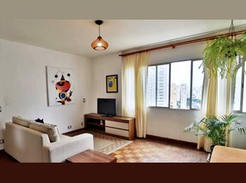 Roomgo BR - Quarto masculino com banheiro privativo bem localizado, Pinheiros - R$ 2.500 Por mês