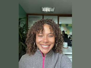Roomgo BR - Isabella Ferreira - 22 - Niterói