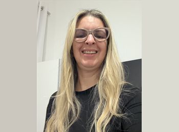 Roomgo BR - Ana Paula  - 52 - Leblon