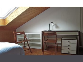 Roomgo CH - Chambre meublée en colocation pour étudiants/étudiantes, Neuchâtel - 510 CHF / Mois