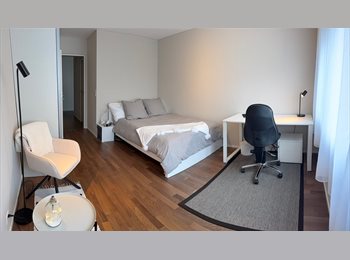 Roomgo CH - Chambre spacieuse et calme au bord du lac, Neuchâtel - 600 CHF / Mois