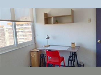 CompartoDepto CL - 2027: Habitación para estudiante de intercambio (mujer) - Metro Universidad Católica, Santiago Centro - CH$350.000 por mes