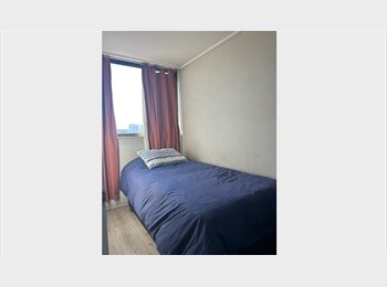 CompartoDepto CL - Pieza en Arriendo con baño individual, Vitacura - CH$350.000 por mes
