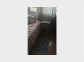 CompartoDepto CL - Dormitorio para mujer con baño compartido, Ñuñoa - CH$300.000 por mes