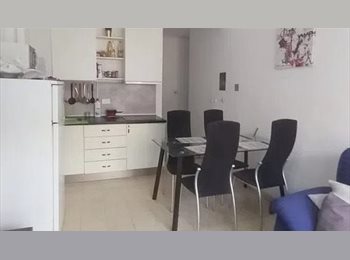 Roomgo ES - Alquiler de habitación, España - 380 € por mes