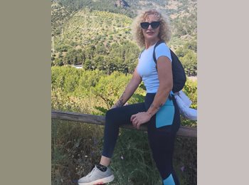 Roomgo ES - Naomi - 54 - Fuengirola